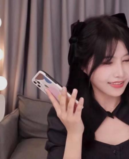 王思聪|难逃“七年之痒”！林珊珊大白宣布离婚，林珊珊是王思聪多年好友