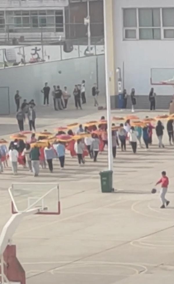 榆林|别人家的学校！陕西一高校把扭秧歌纳入体育课，还能修学分