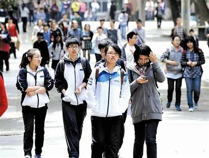 名次|教育部发文：中小学不得公开学生考试成绩名次