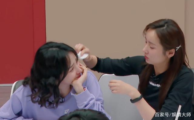 网友|情商不高做法欠考虑！陈小纭回应怼网友：当时是有人辱骂自己的父母