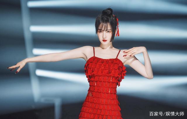 网友|情商不高做法欠考虑！陈小纭回应怼网友：当时是有人辱骂自己的父母