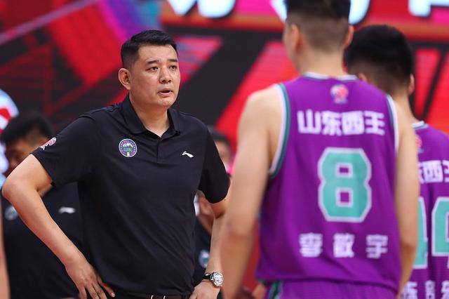 山东球迷|山东男篮主教练疑酒驾被抓 这一次恐是麻烦大了