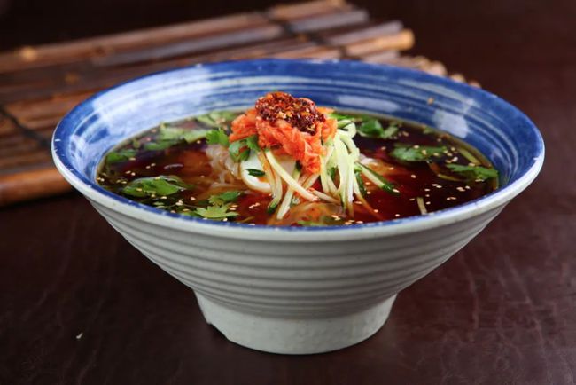 确诊病例|冲上热搜！为何沈阳流调里必有鸡架？全网5亿人直呼想吃