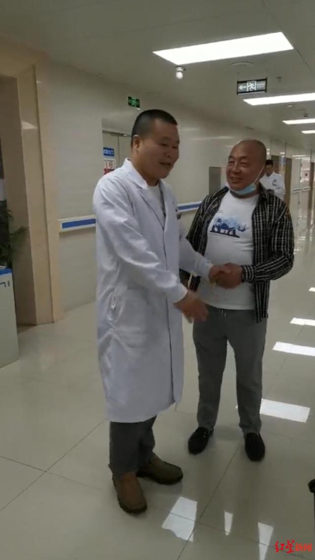 郑全|四川一医生被误认成岳云鹏 神似到亲女儿也分不清楚