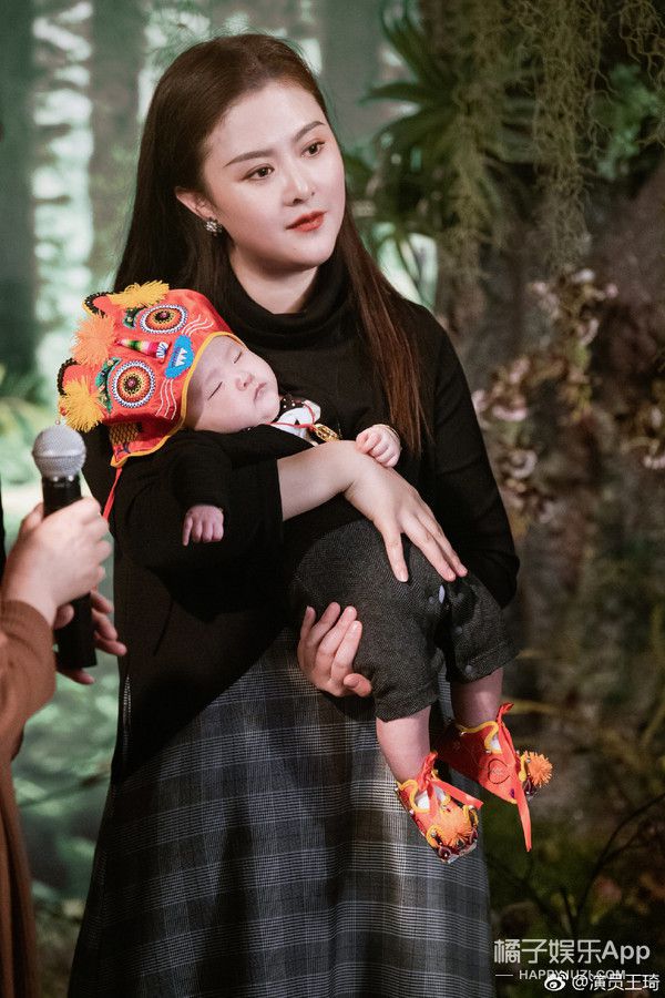 曝光量|沈腾3岁儿子正面照曝光 网友:喜剧界后继有人,和爸爸一模一样