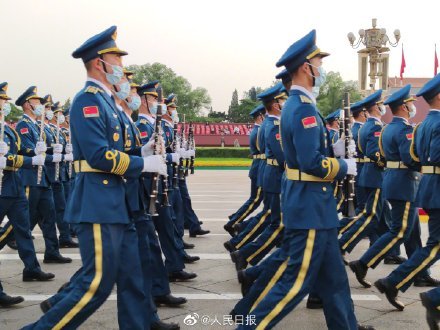 天安门广场|帅！中国人民解放军军乐队天安门广场现场图