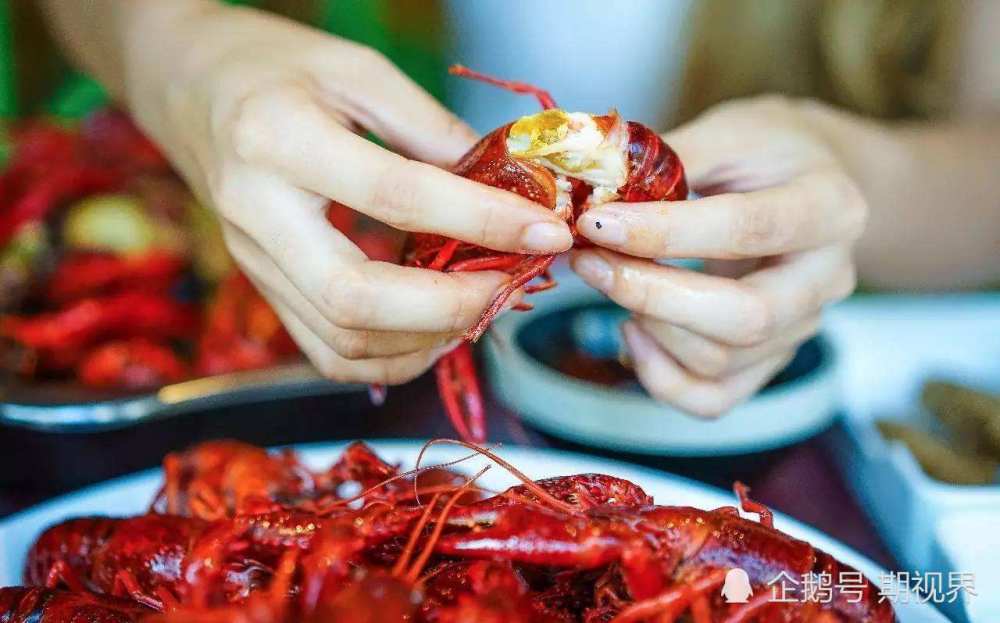 食用|食用死亡2小时以上小龙虾易中毒 网友:吃完就拉肚子找到原因了