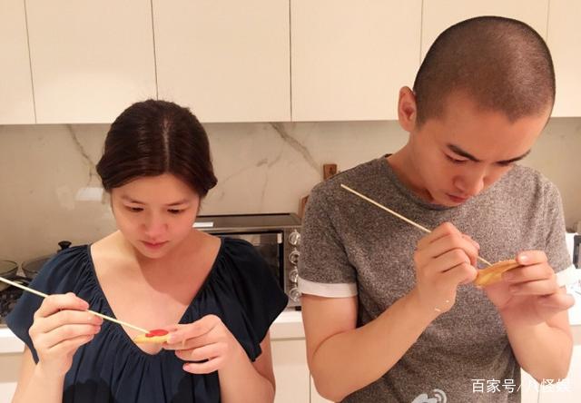 陈晓|超甜蜜！陈妍希晒父子熟睡照为陈晓庆生，星星睡姿可爱