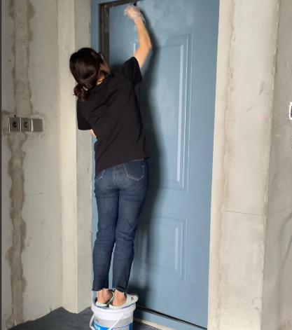 女孩儿|独立女孩！女孩回应花10年积蓄住毛坯房：当地有点重男轻女