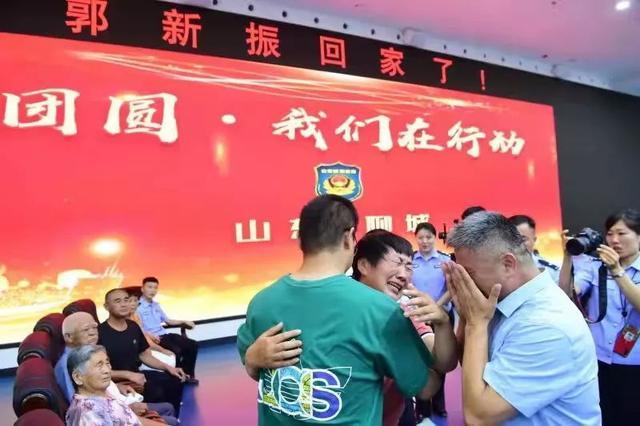 相认|失孤原型儿子：决定留在养父母身边！刘德华送上祝福