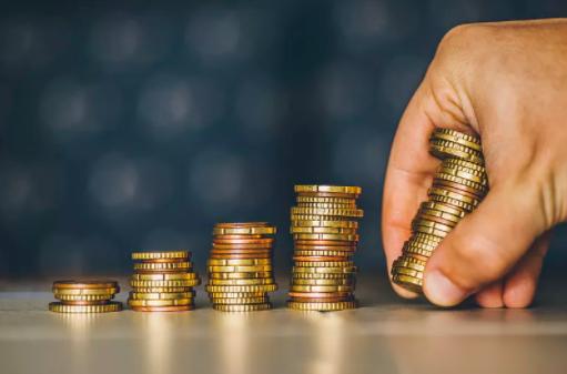 情妇|青岛一干部受贿2000多万送情妇800多万，还为情妇索要百万豪车