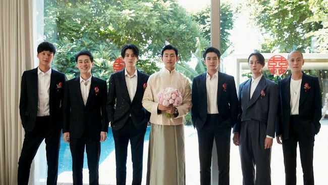 陈立农|好兄弟！在机场呆了一天，杨洋晚宴前终于到达王彦霖婚礼现场