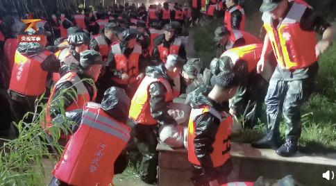 IV|挺住！郑州！千年一遇特大暴雨，洪灾已造成郑州市区12人死亡