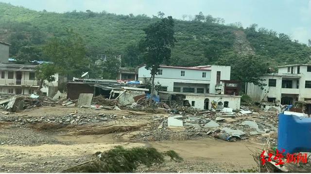 王宗店村|泥石流前山石开采已致多房屋开裂，河南荥阳母女被埋女婴获救背后