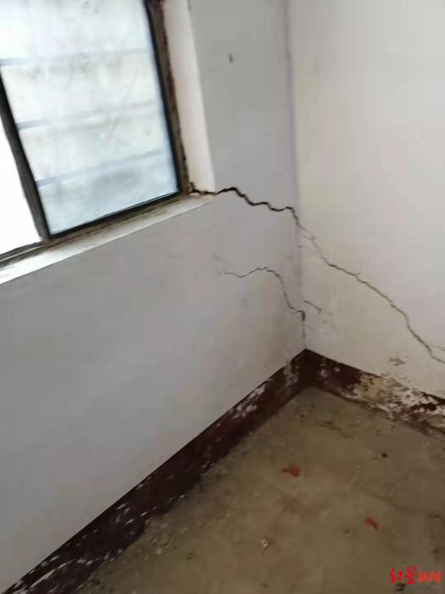 王宗店村|泥石流前山石开采已致多房屋开裂，河南荥阳母女被埋女婴获救背后