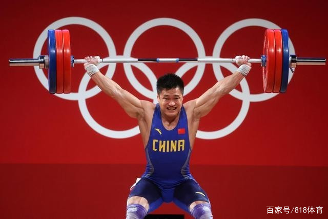 裁判|裁判找吕小军签名 创3项奥运纪录夺冠 技术动作在国外是教科书级别的存在