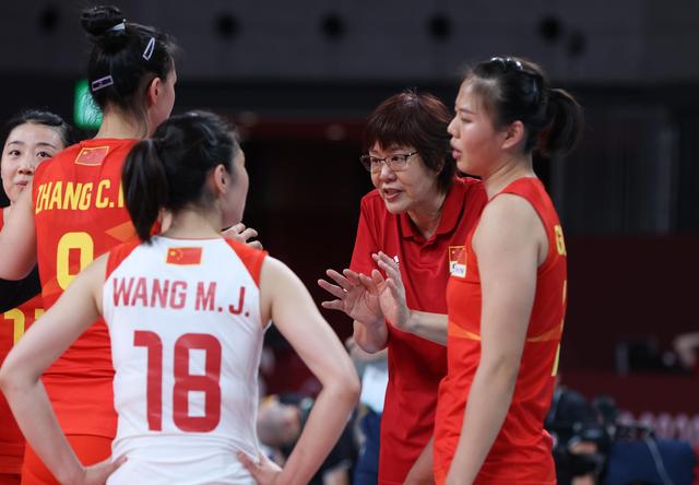 女排主教练|不因结果否定备战过程!郎平:不实传闻对球员情绪影响很大