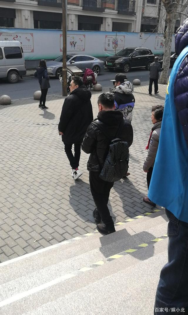 钱枫|举报性侵女生报警后 钱枫疑拜太岁 微博多次上线着急程度肉眼可见