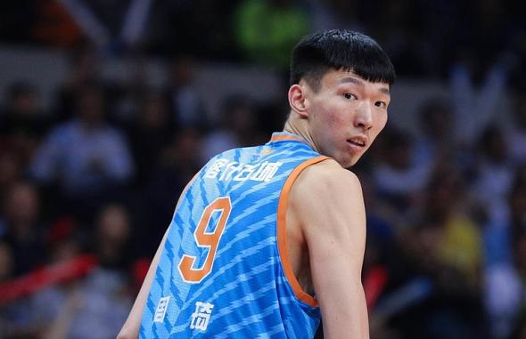 男篮|情商太低？周琦举报新疆队违规，姚明会下狠手吗？