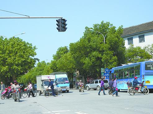 小区|东北限电下的生活,电梯停了怕迟到跑下楼,电饭锅也不能用