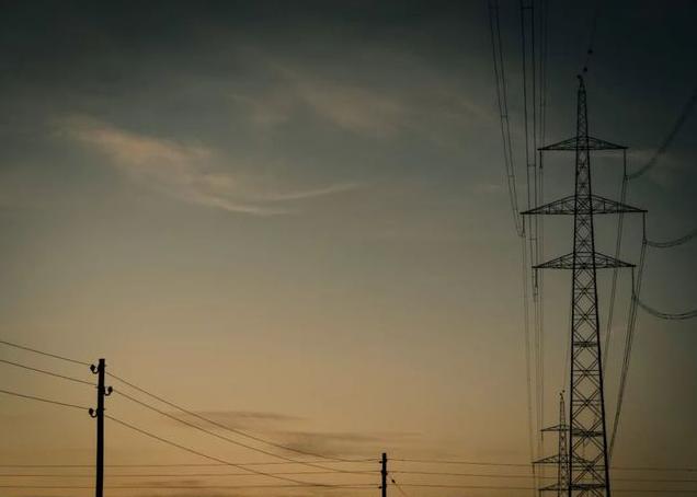 小区|东北限电下的生活,电梯停了怕迟到跑下楼,电饭锅也不能用