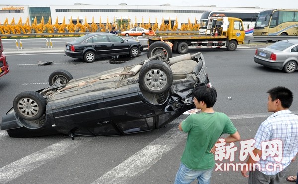 沪杭高速车祸图片