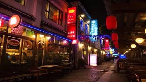 点击图片进入下一页