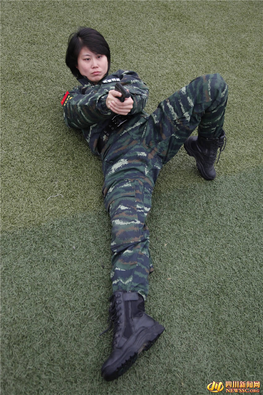女子特战队武警图片