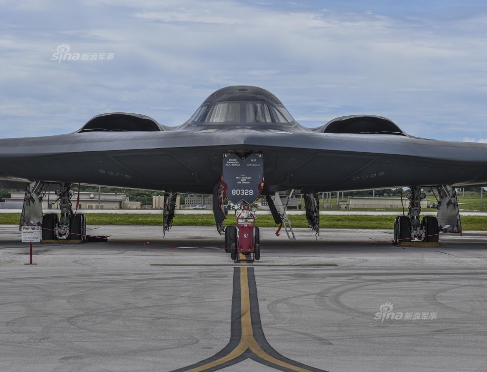 美國空軍b1,b2,b52轟炸機齊聚關島 威懾中國?