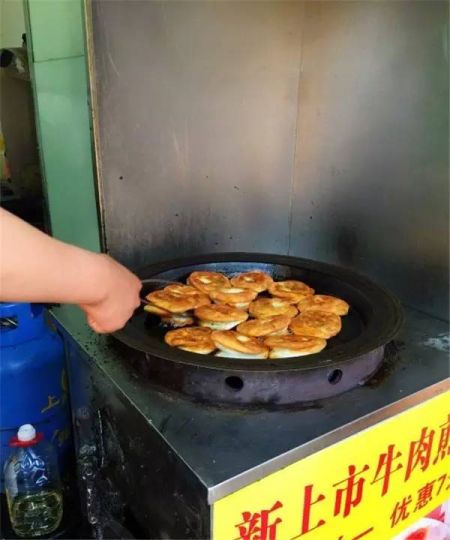 点击图片进入下一页