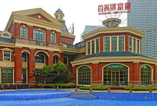 点击图片进入第一页