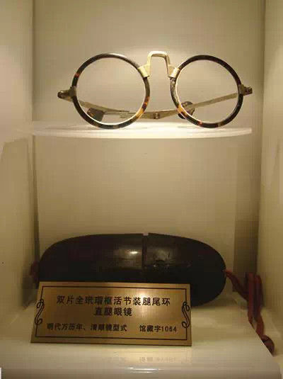 点击图片进入下一页