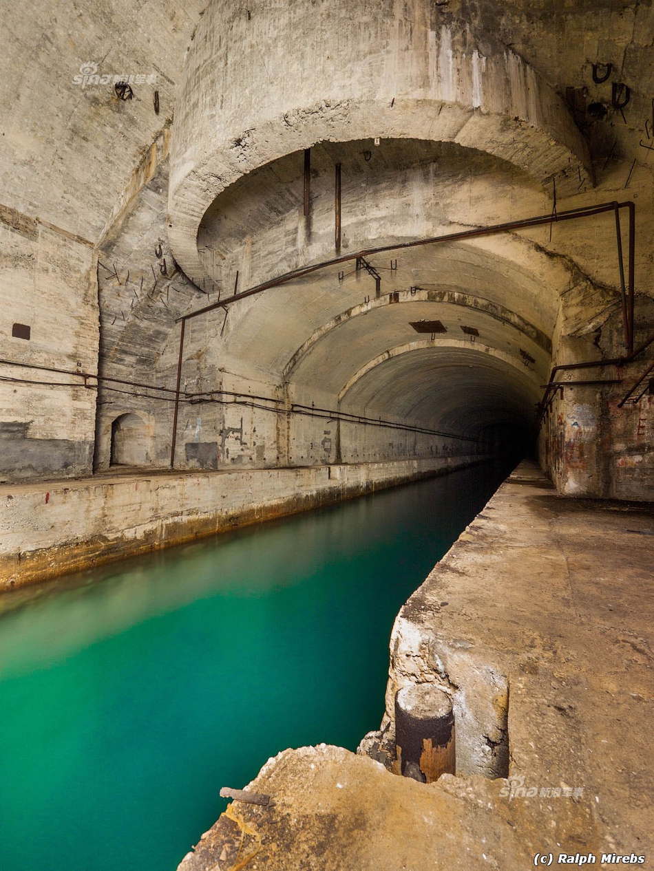 冷战遗迹!中国为阿尔巴尼亚建造的海军洞库基地