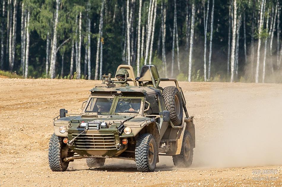 俄罗斯陆军论坛装备动态展示装备种类超多