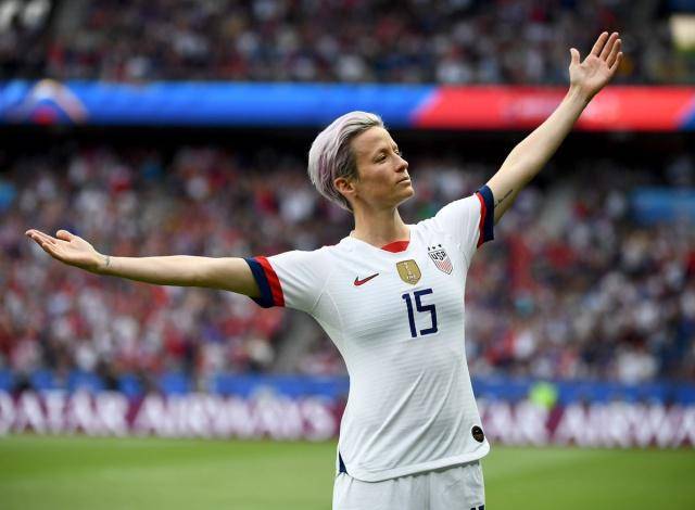 女足世界杯：美国女足2-1法国女足，半决赛将战英格兰