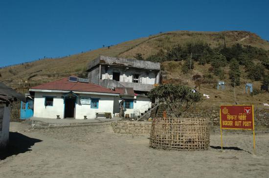 「中印边境」印度要在中印边境建59个哨所 还要在藏南修18条铁路