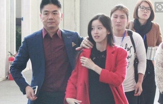 『英国大使馆』章泽天回应向英国捐物资，再次打破离婚的传闻