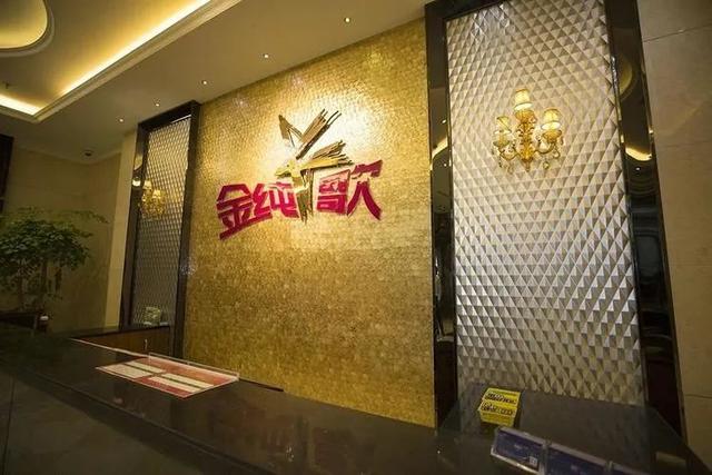 #石锅鱼#感恩！松江这些商户用这种方式回报抗疫英雄们！