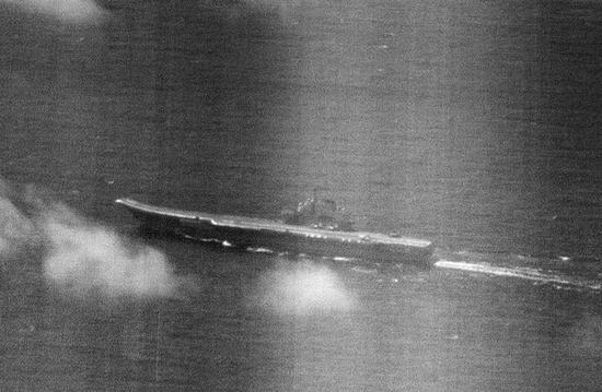 日本海上自卫队@日本防卫省:辽宁舰编队穿越宫古海峡 驶入东海