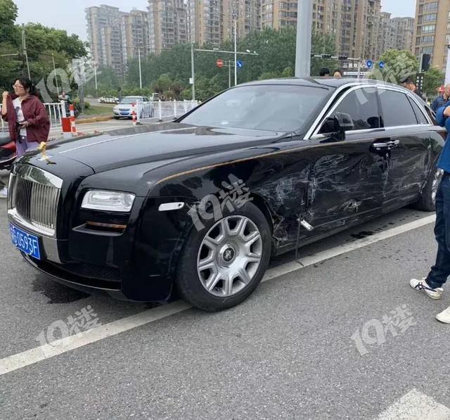 上海天价车祸图片