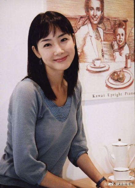 老公■崔智友产女 粉丝纷纷送祝福 丈夫背景众说纷纭