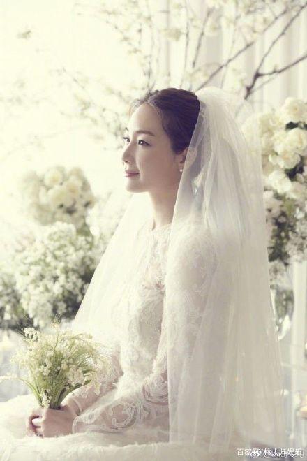 老公■崔智友产女 粉丝纷纷送祝福 丈夫背景众说纷纭