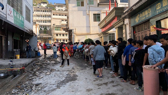 【】云南巧家地震已造成4人死亡，网友：希望不要再增加了