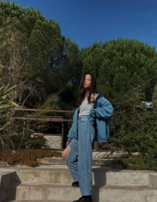 【王菲女儿】王菲为李嫣庆生 二人依偎浅笑宛如姐妹花