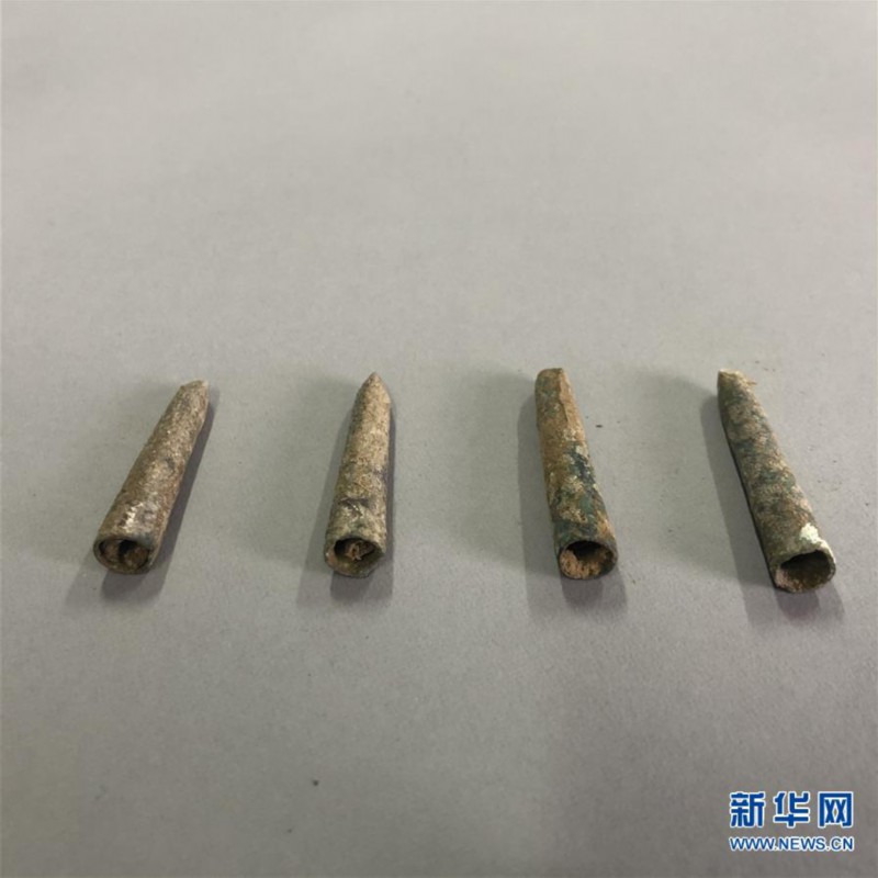 『黄河边』黄河边发现古墓群 共多个时期墓葬600多座 出土文物2000余件