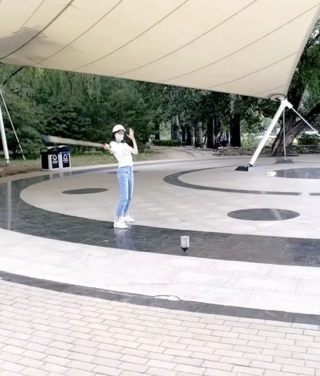 抽陀螺|