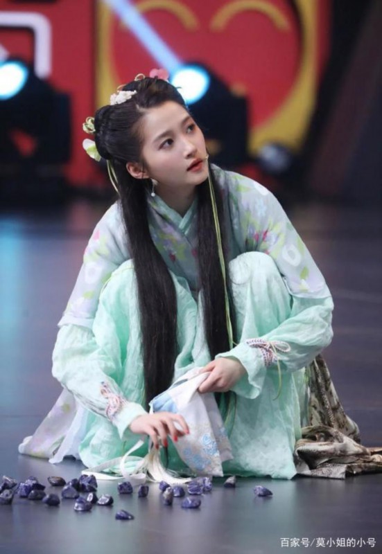 仙剑|仙剑剧组辟谣黄多多出演赵灵儿 网友：这不是众望所归吗？