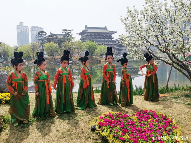 小儿垂钓|儿童版唐宫小姐姐来了 萌宝穿越回唐代体验传统文化巨大魅力