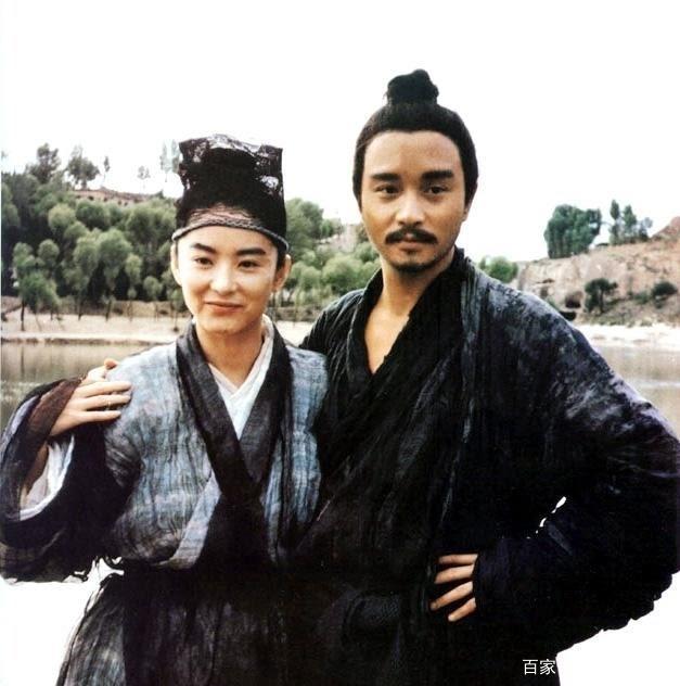 艺术家|张国荣逝世18周年 任何时代都会过去,但你风华绝代不曾!