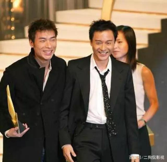 艺术家|张国荣逝世18周年 任何时代都会过去，但你风华绝代不曾！